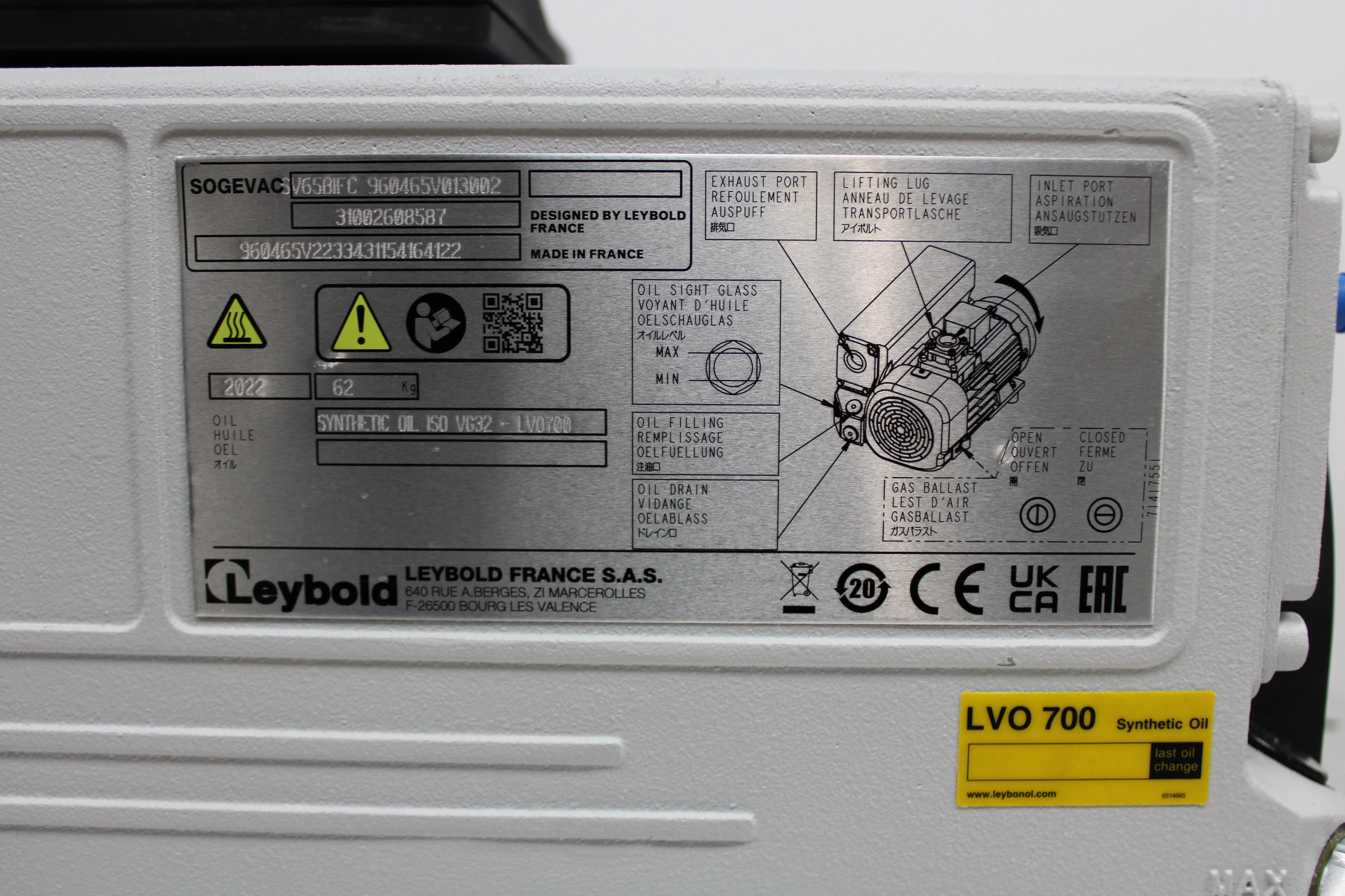 Leybold SV65BIFC Vacuum Pump Oil Sealed System 200-240V 50/60Hz Good Cond