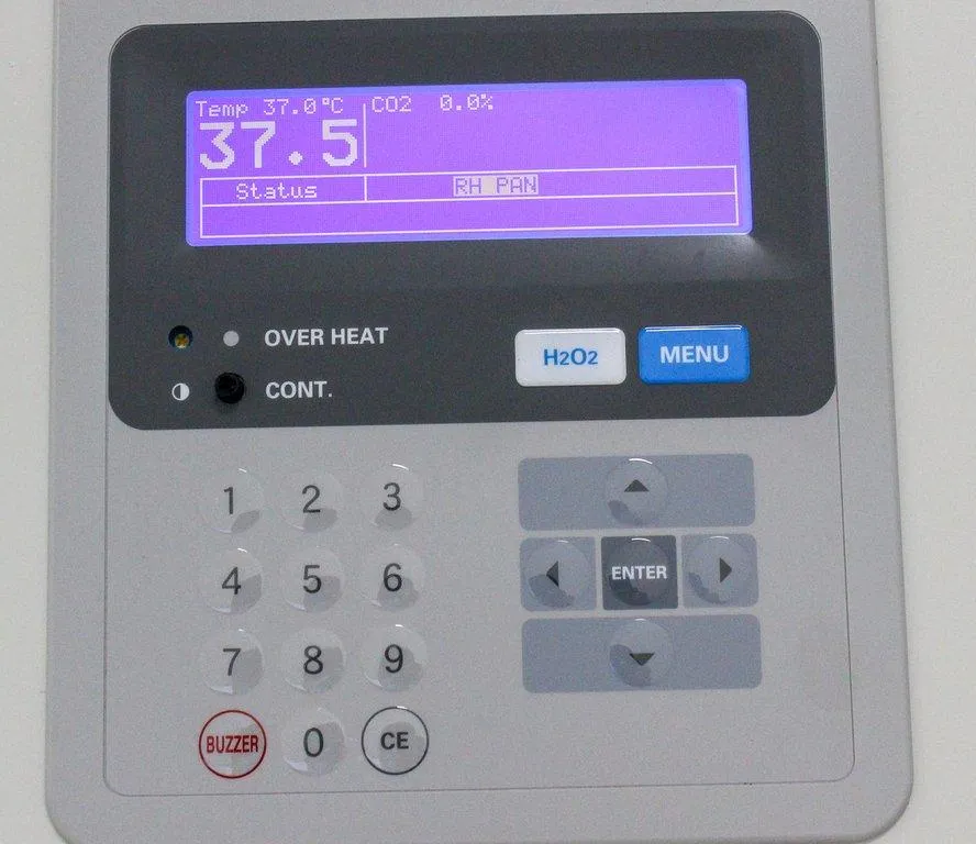 Panasonic MCO-19AICUV-PA CO2 Incubator 120V 60Hz Includes Power Cord