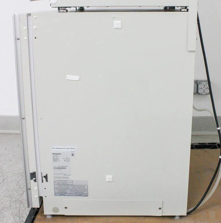 Panasonic MCO-170AICUVL-PA CO2 Incubator 5.8 cu.ft UV Stabilizing Temp