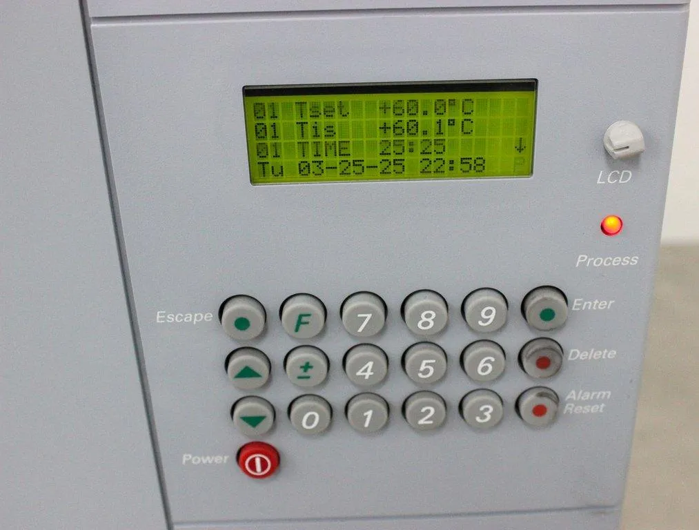Salvis Thermocenter Oven Incubator Testing Drying 120V 60Hz Fair Condition