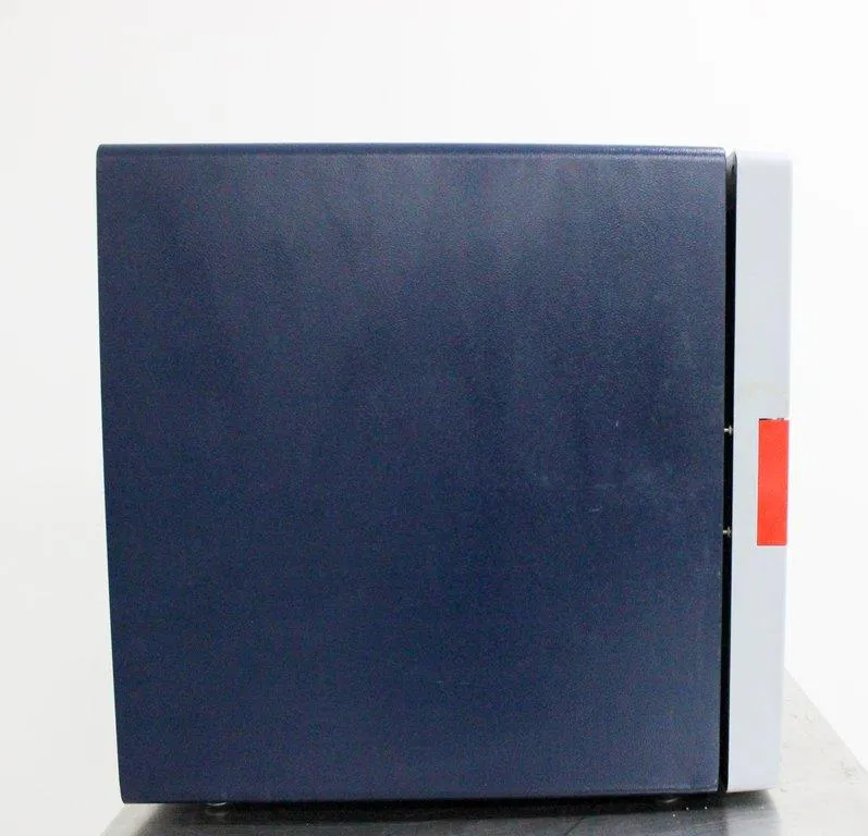 Salvis Thermocenter Oven Incubator Testing Drying 120V 60Hz Fair Condition