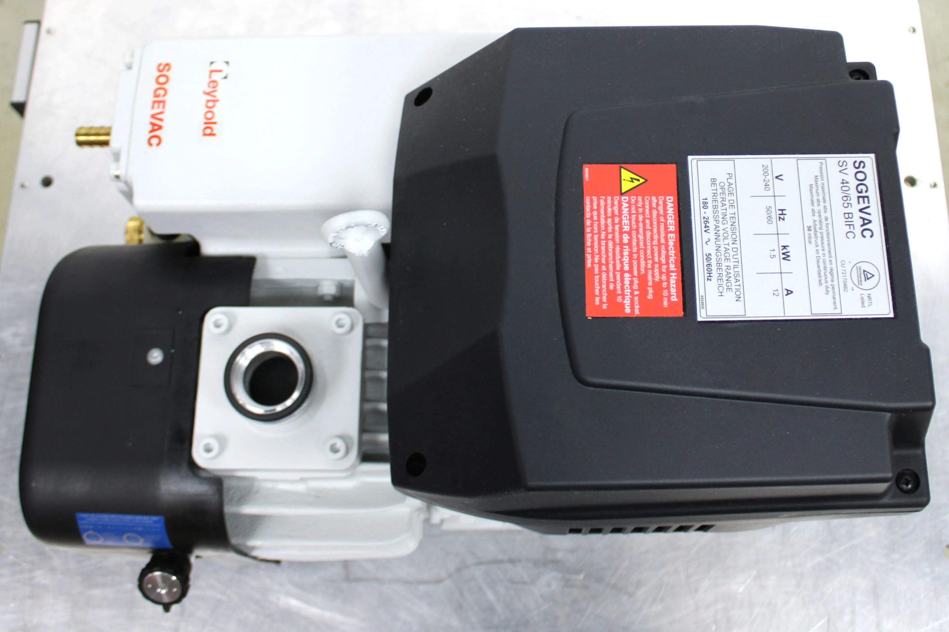 Leybold SV65BIFC Vacuum Pump SV65BIFC Compact Design Low Noise Reliable
