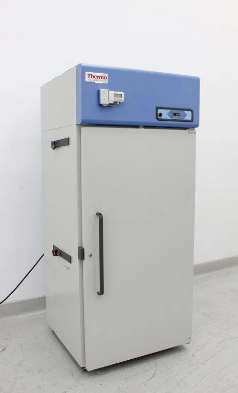 Thermo Fisher Scientific REL3004A Revco Lab Refrigerator