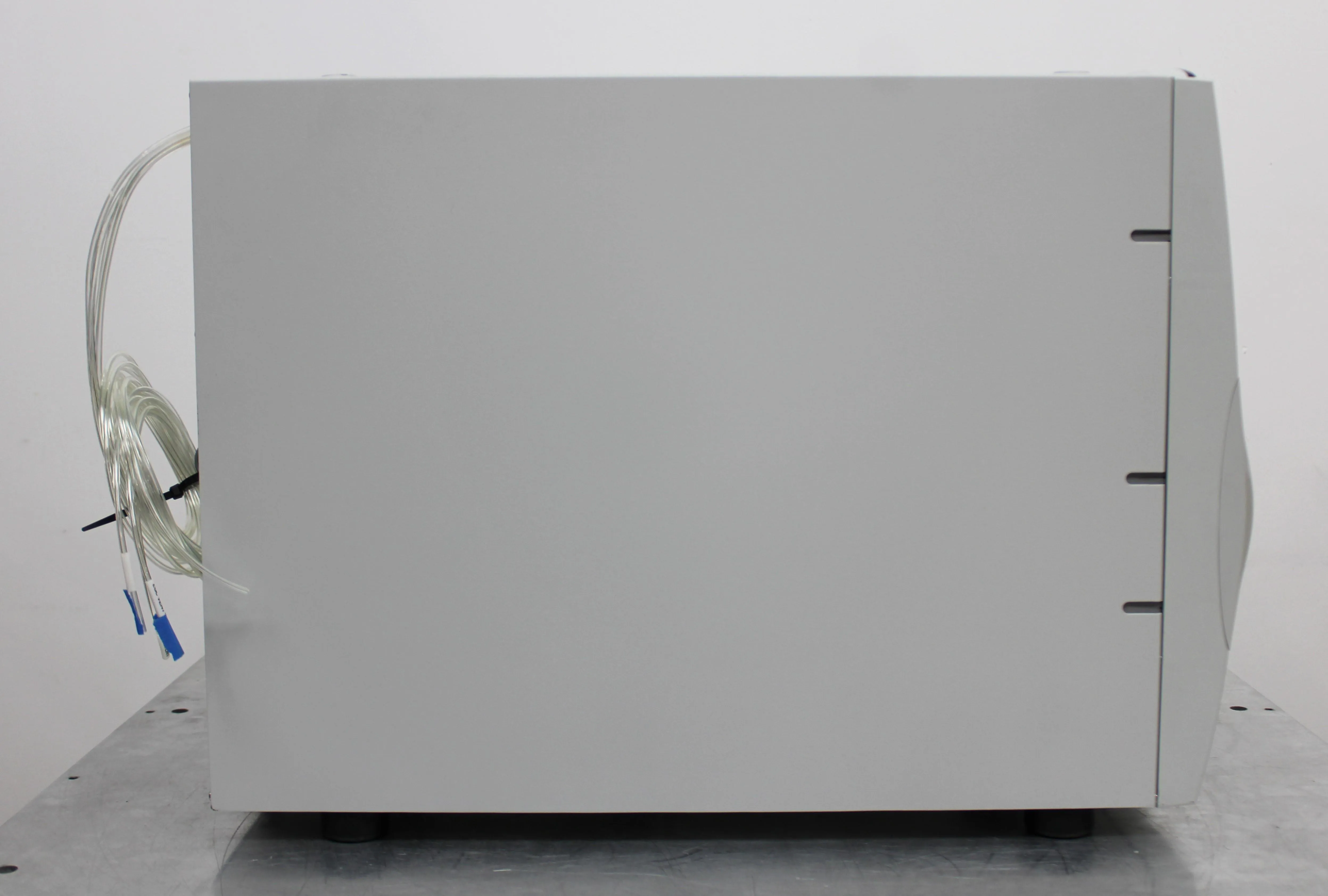 Thermo Scientific Dionex ICS-6000 EG-6 Eluent Generator