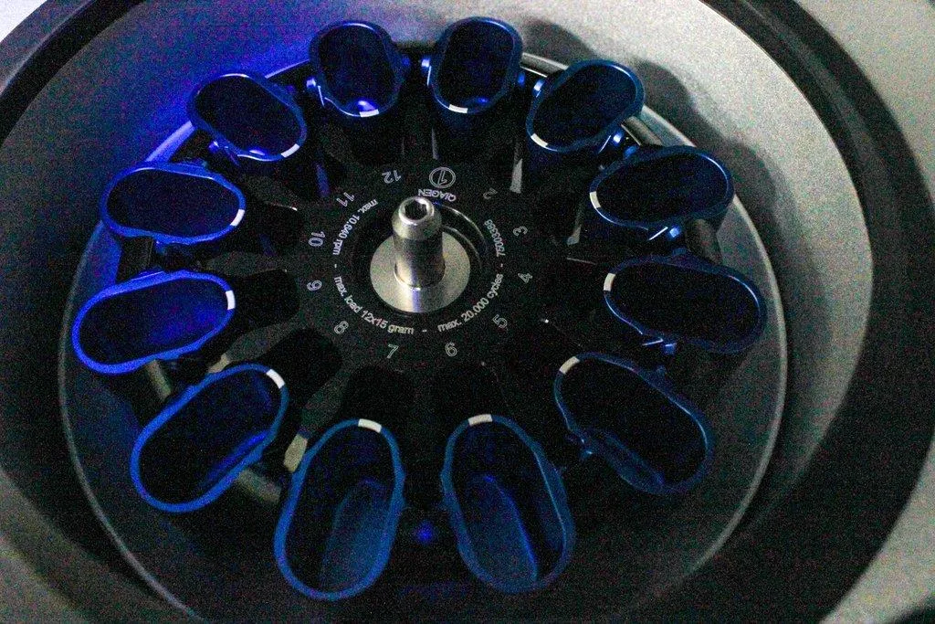 Qiagen QIAcube DNA RNA Purification System