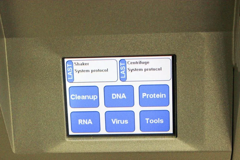 Qiagen QIAcube DNA RNA Purification System