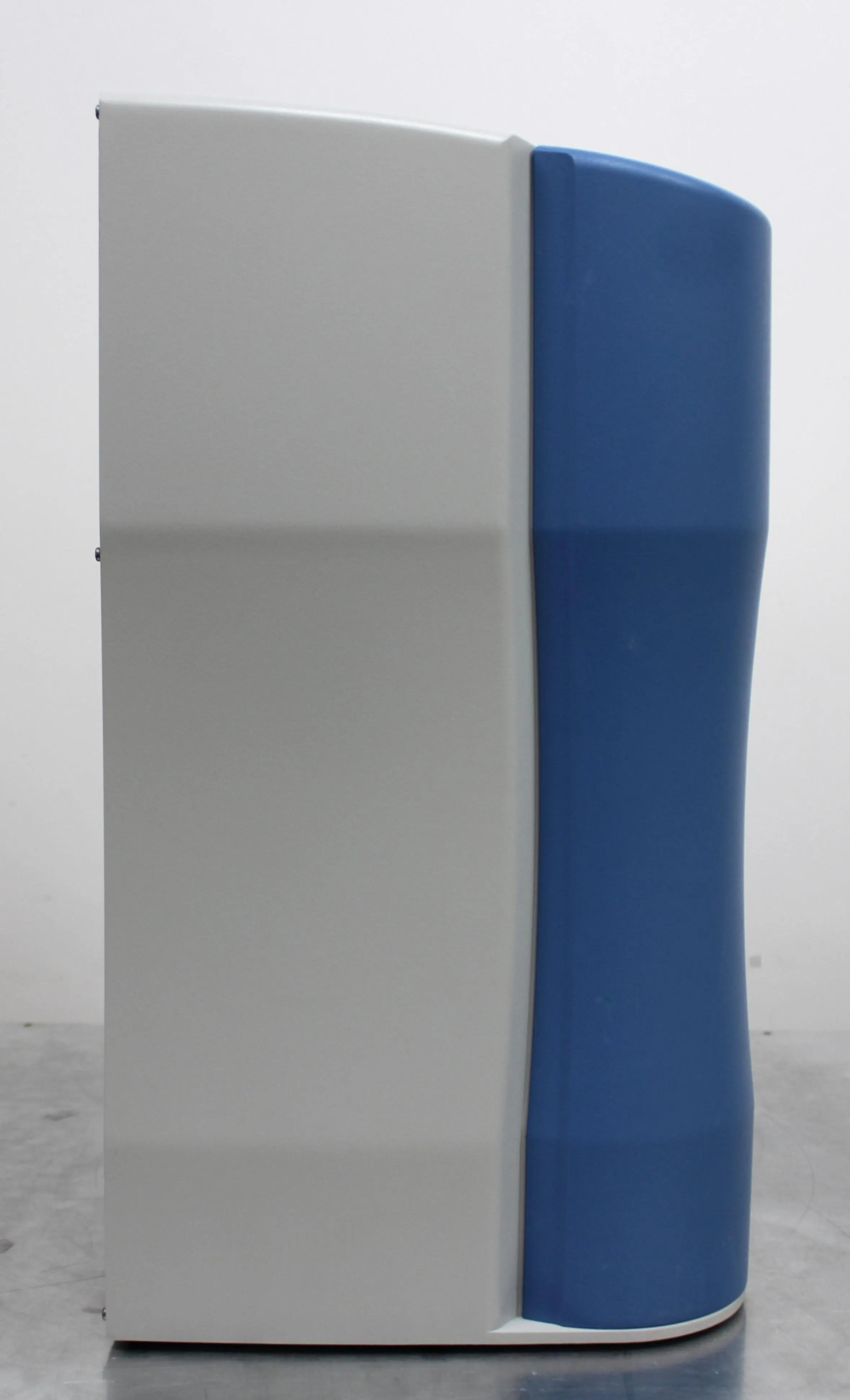 Thermo Scientific Barnstead GenPure Pro Water Purification System