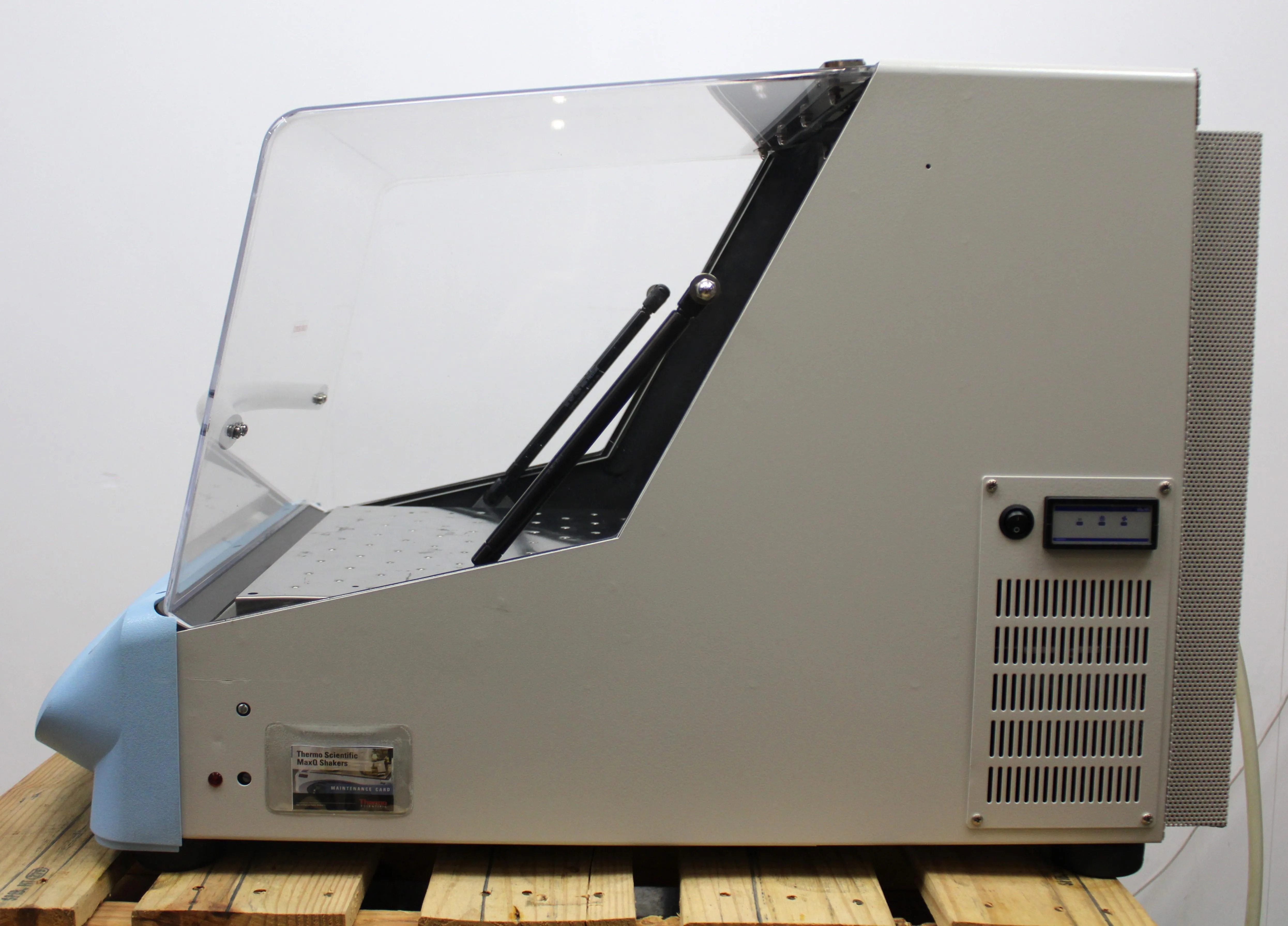 Thermo Scientific MaxQ 4000 Benchtop Orbital Shaker