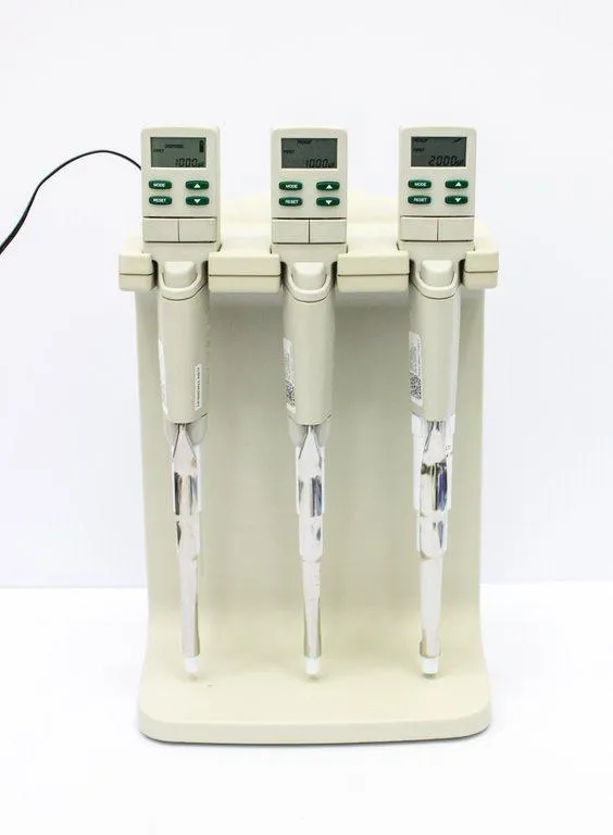 Rainin E3 Rapid Charge Stand & qty-3 EDP3-Plus Digital Pipettes - Pipettor