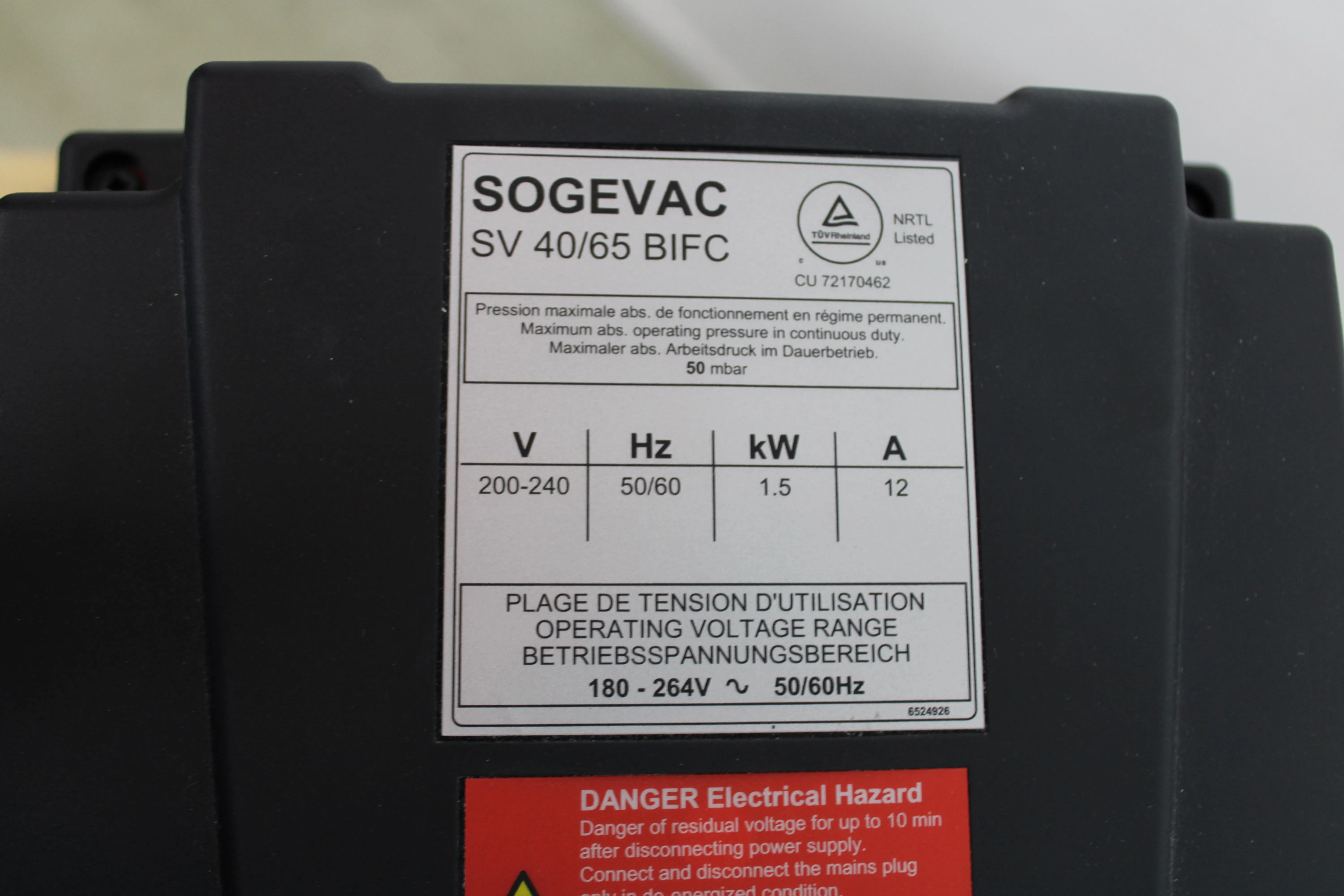 Leybold SV65BIFC Vacuum Pump Oil Sealed Low Noise Reliable 2018