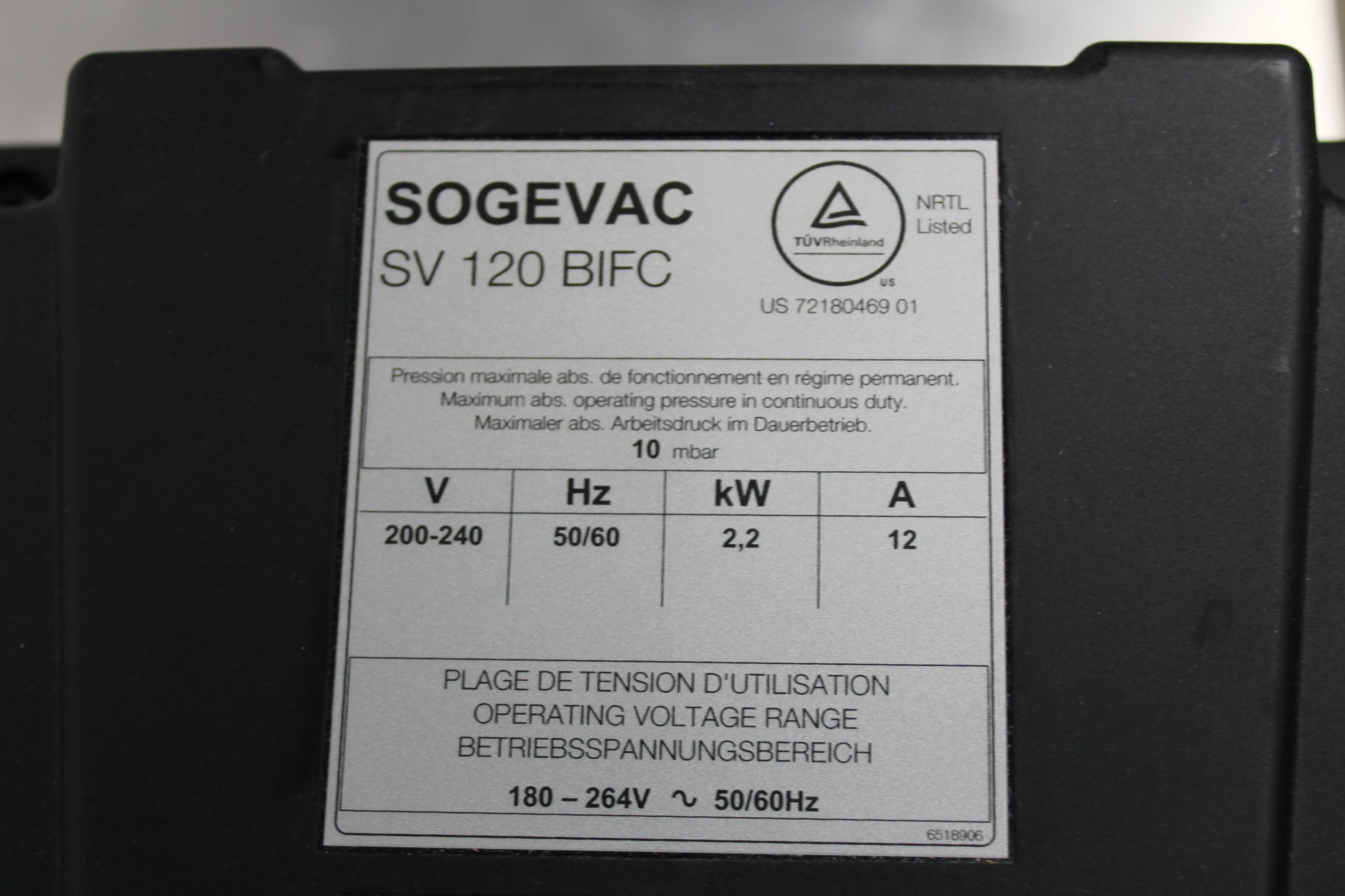 Leybold Sogevac SV 120 BIFC Vacuum Pump 200-240V 50/60Hz For Lab Use