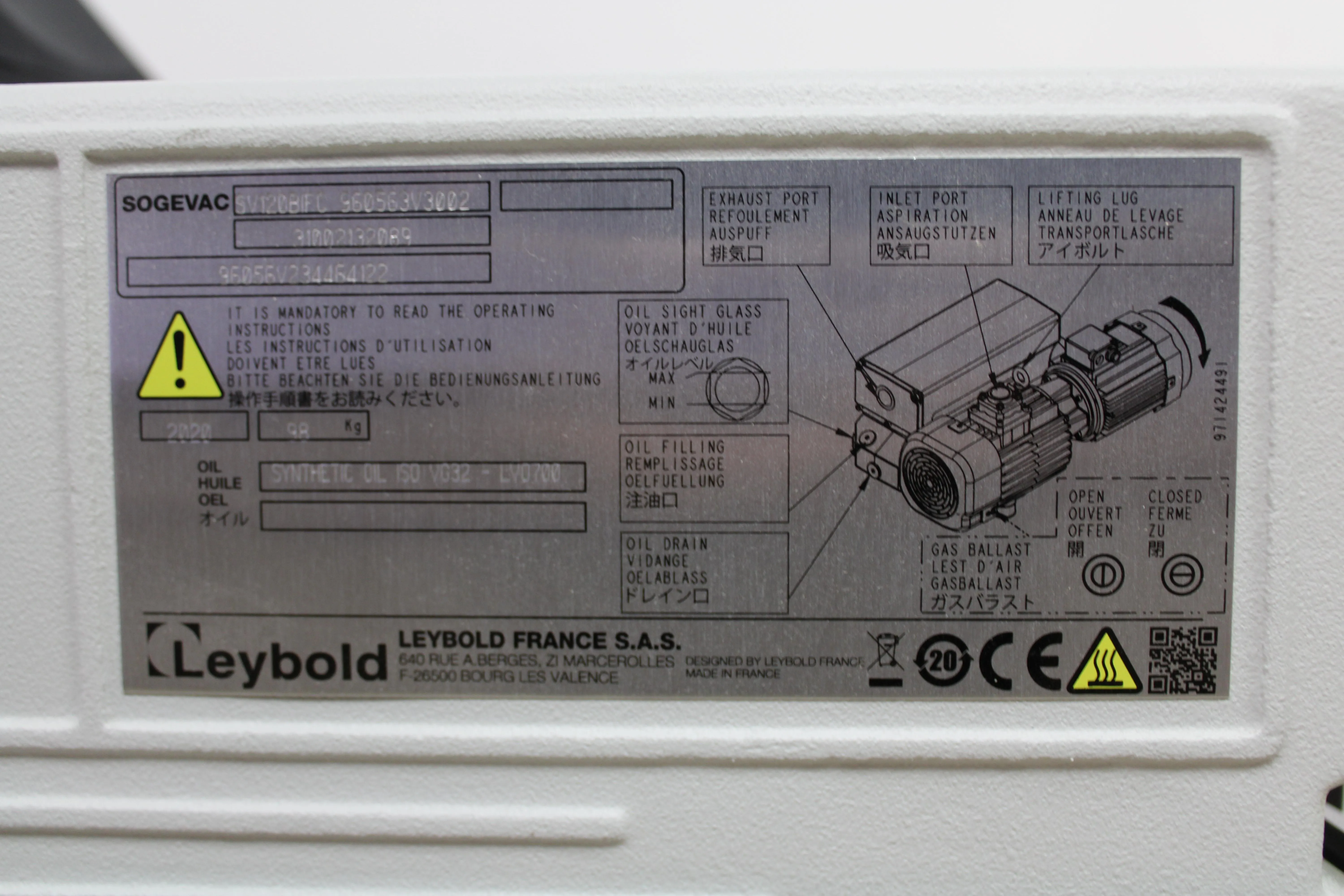 Leybold Sogevac SV 120 BIFC Vacuum Pump 200-240V 50/60Hz For Lab Use