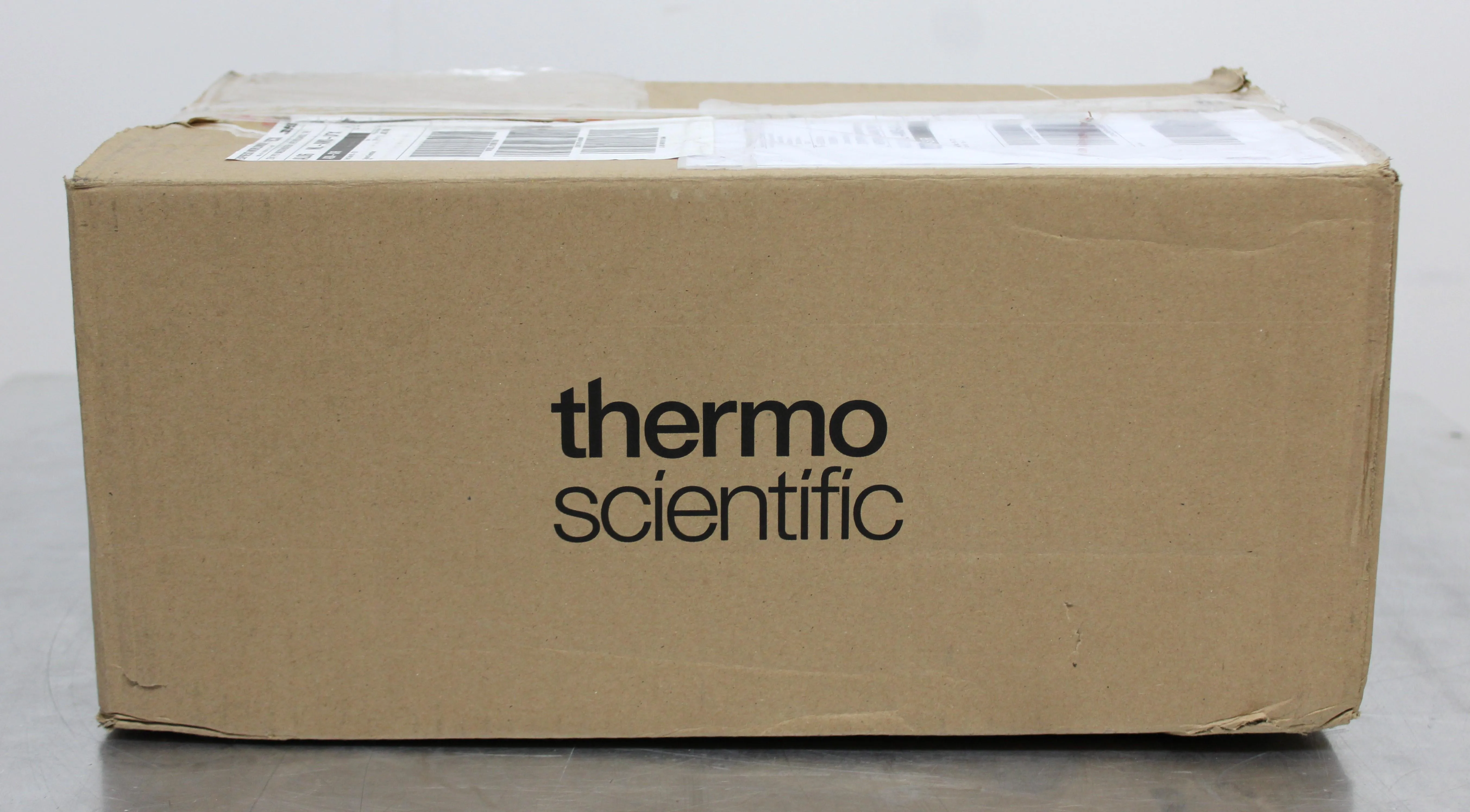 Thermo Dionex AXP Metering Pump 100-240V 50/60Hz General Laboratory Equipment