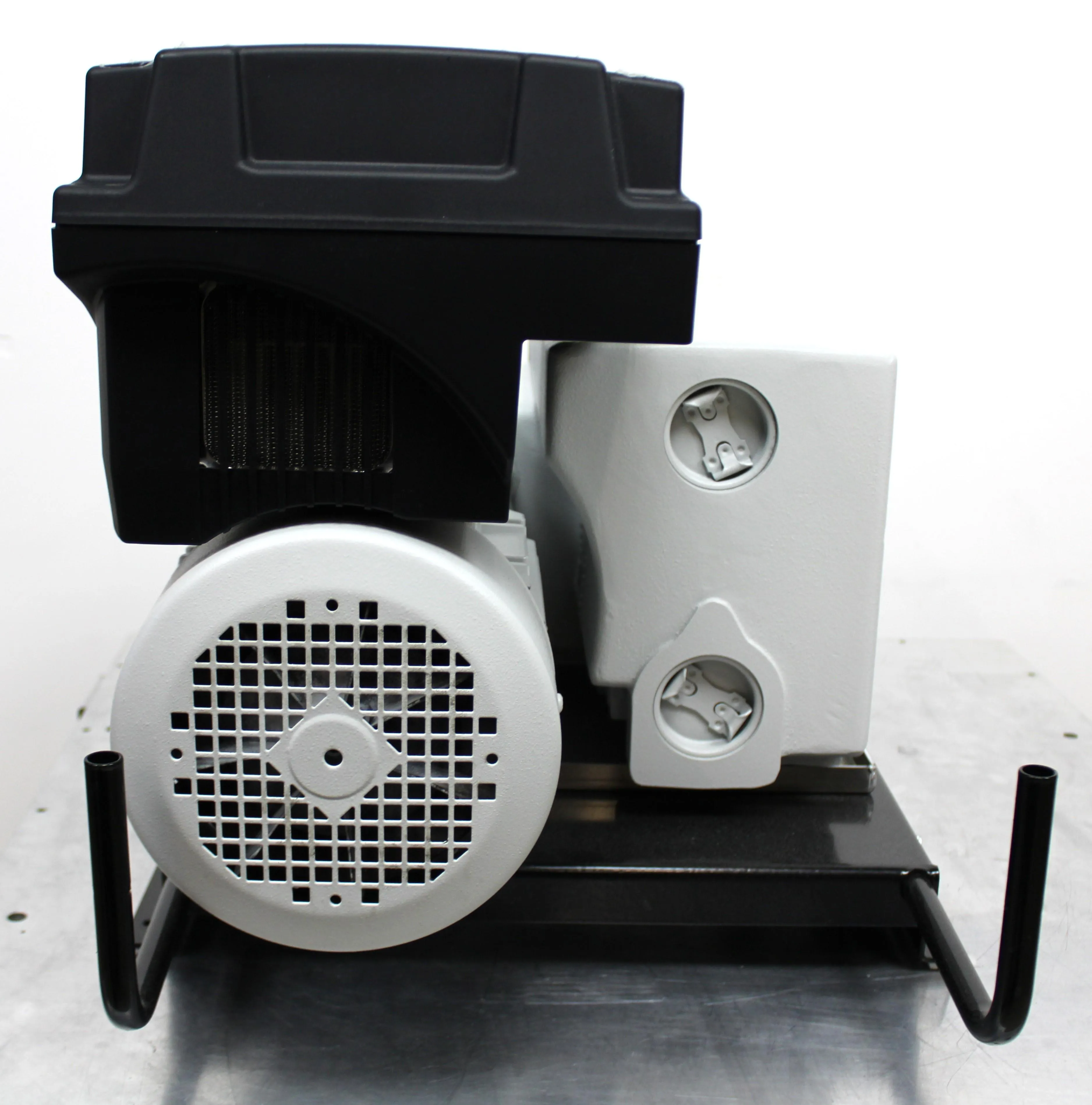 Sogevac SV120BIFC Vacuum Pump 110 CFM 200-240V Includes Warranty Good