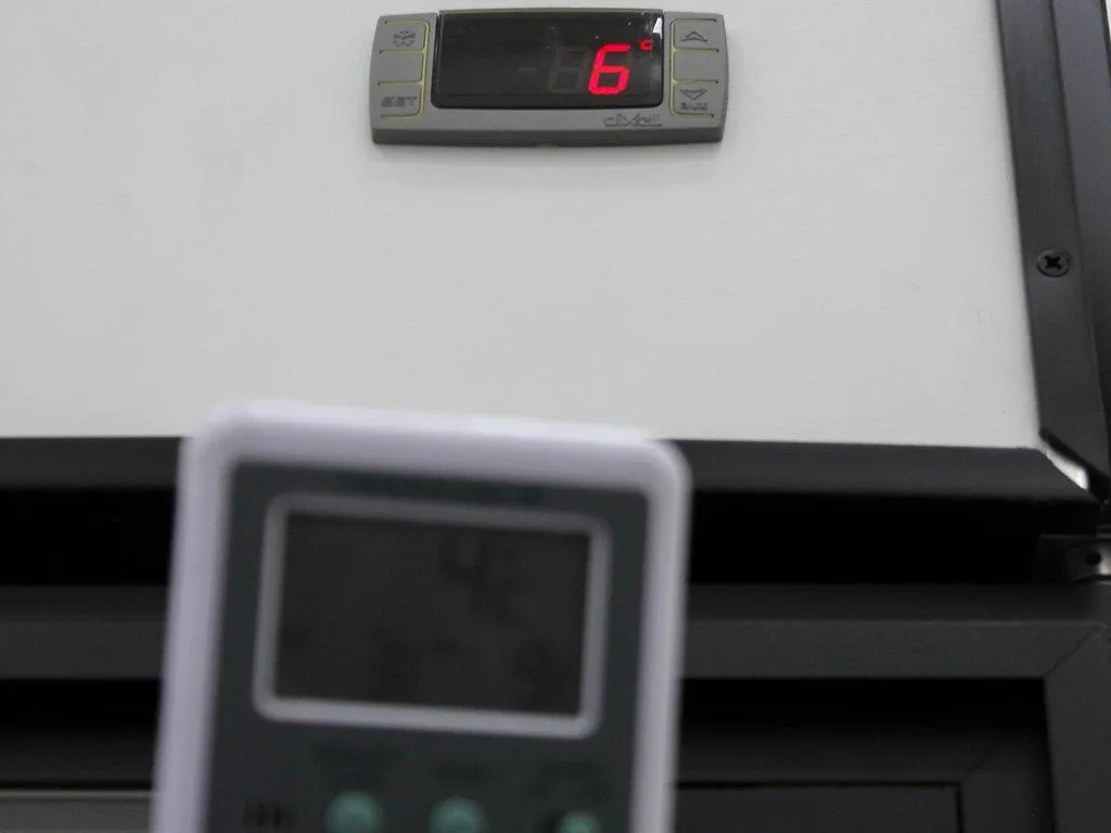VWR GDM-72 Refrigerator