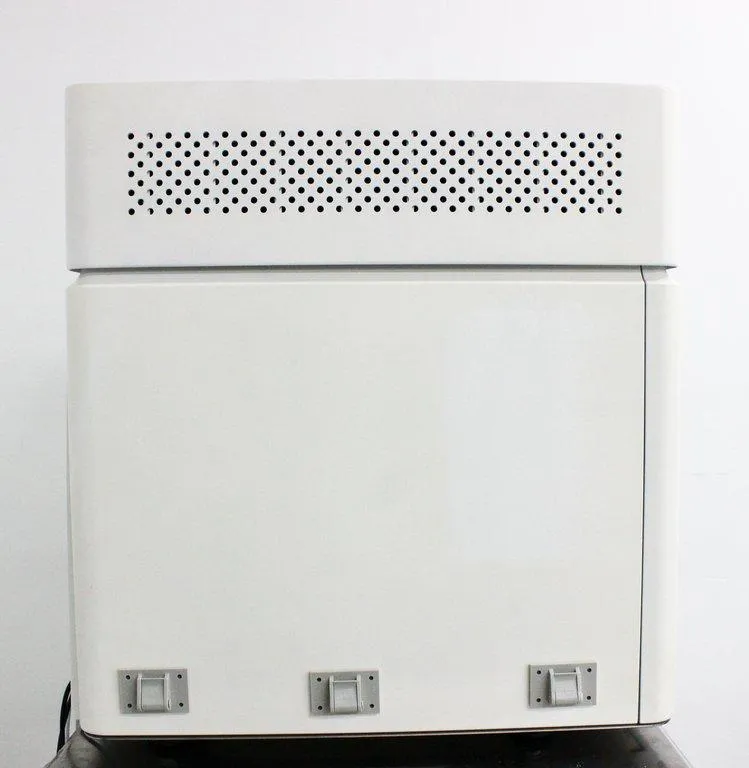 Isoplexis Isolight Cell Analyzer