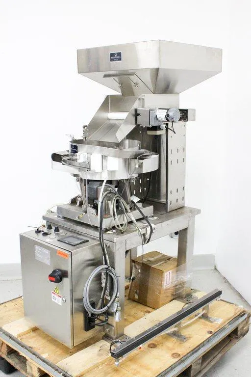 R-Tech Feeders 15-110AC-FC-B-H-CS Vibratory Bowl Feeder