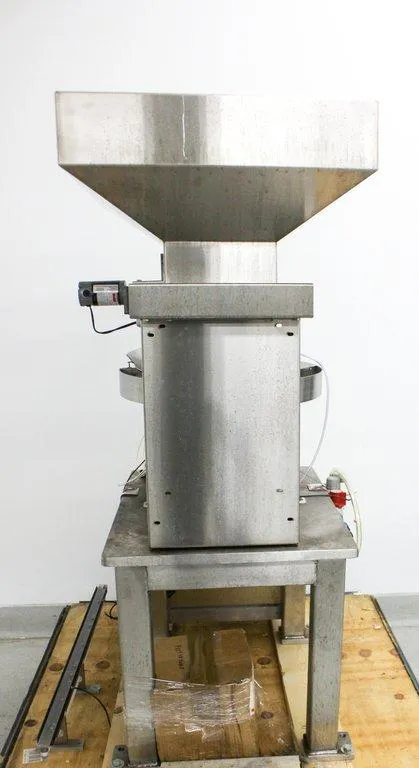 R-Tech Feeders 15-110AC-FC-B-H-CS Vibratory Bowl Feeder