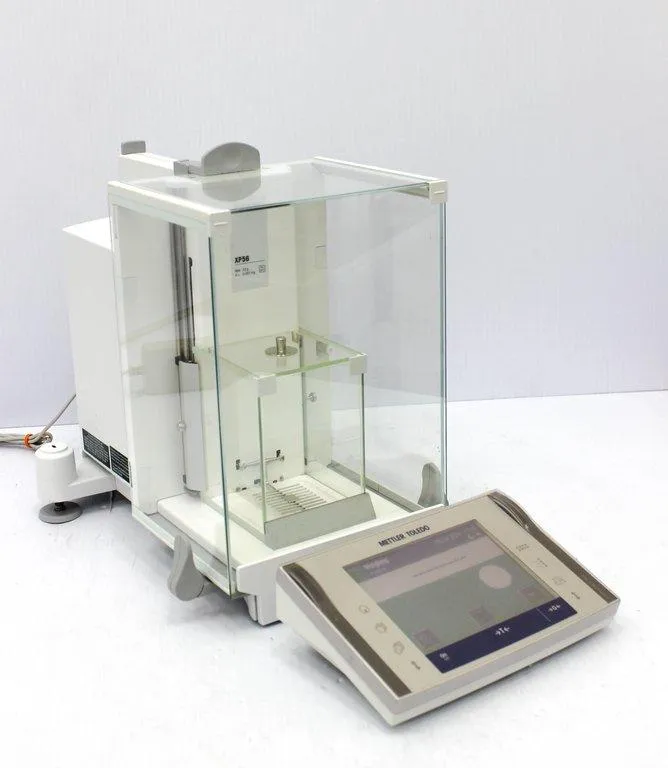 Mettler-Toledo XP56 Analytical Balance 27 lb Capacity Excellent Condition