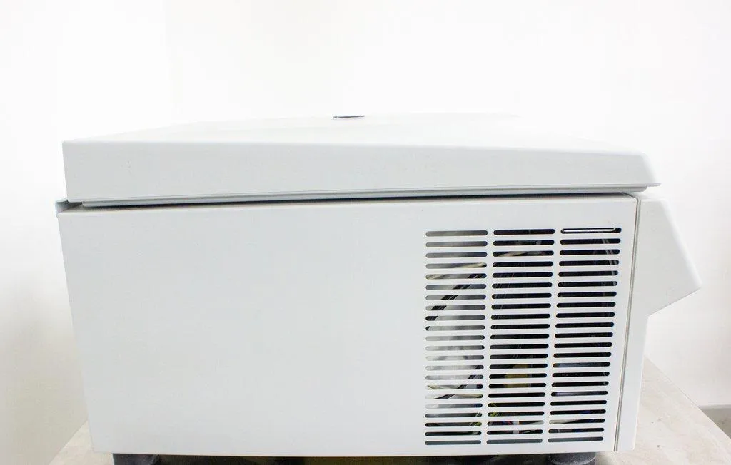 Eppendorf 5810R Benchtop Centrifuge