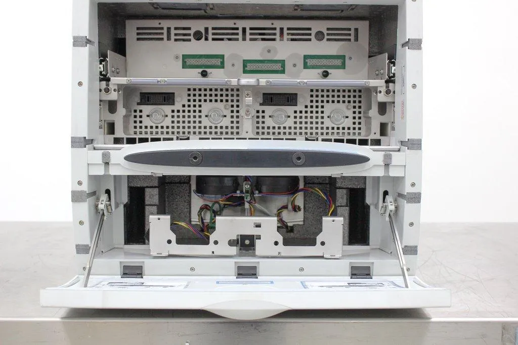 Thermo Scientific Dionex ICS-6000 DC-6 Detector/Chromatography module