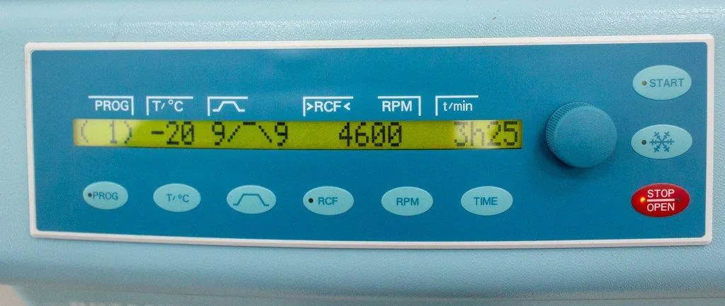 Hettich Rotanta 460R Benchtop Refrigerated Centrifuge 5660-01