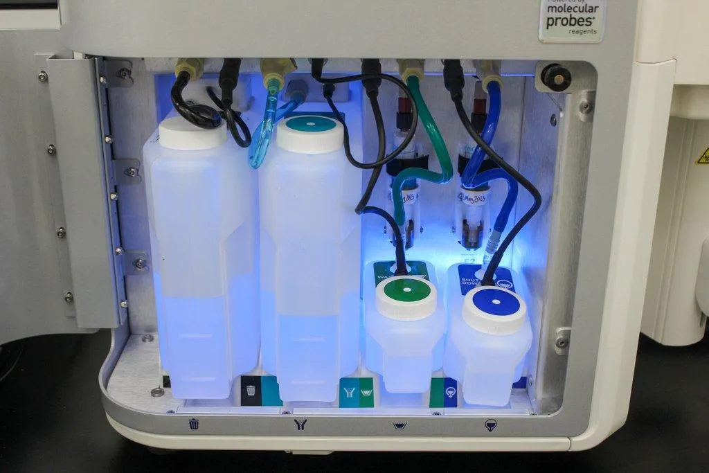 Invitrogen Attune NxT Flow Cytometry with CytKick MAX Autosampler Installed