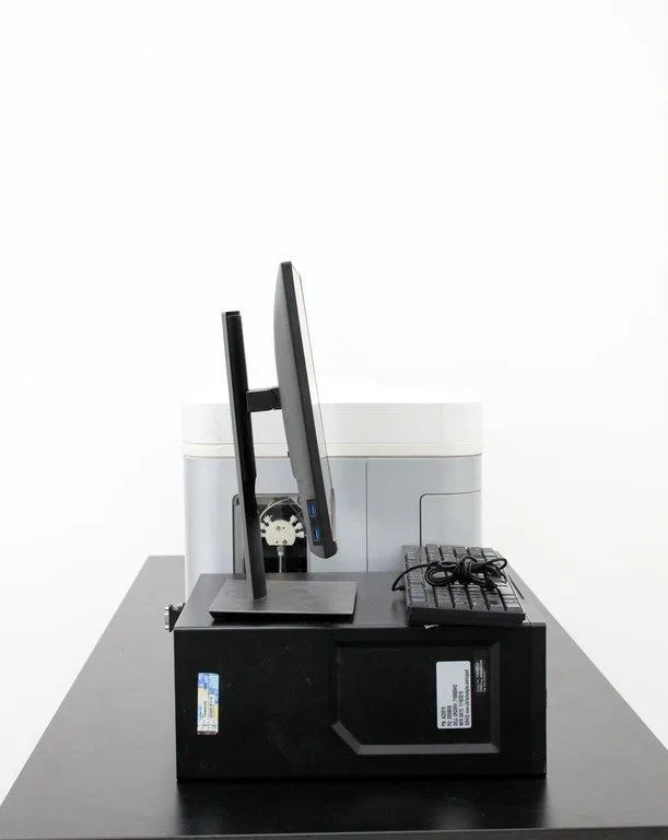 Invitrogen Attune NxT Flow Cytometry with CytKick MAX Autosampler Installed