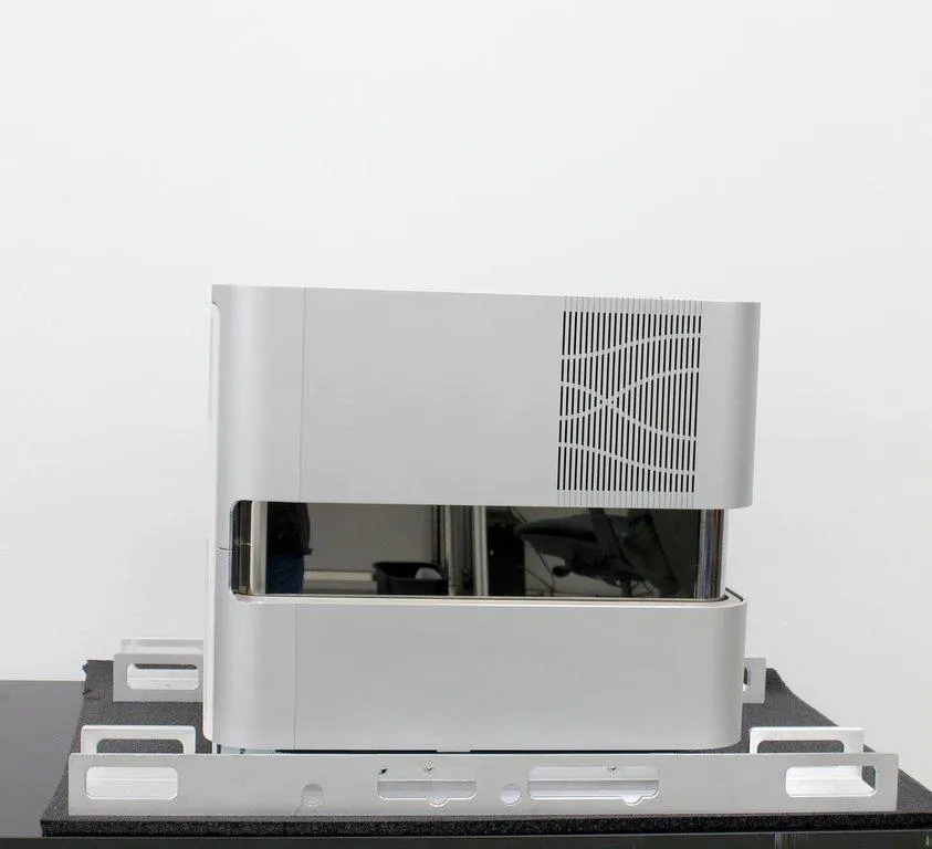Illumina NextSeq 2000 DNA Sequencer