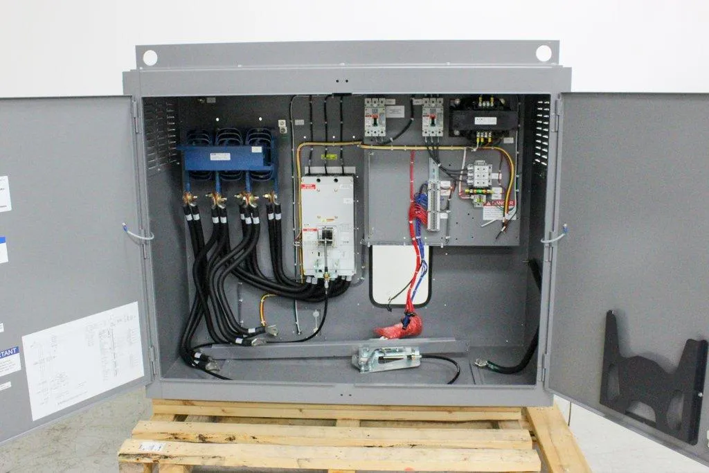 Carrier 19XVE0485 CH72 Enclosure