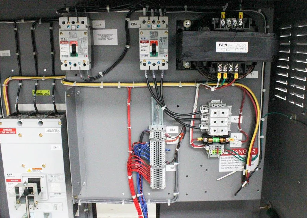 Carrier 19XVE0485 CH72 Enclosure