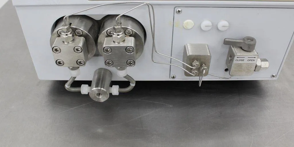 Shimadzu LC-8A Preparative Liquid Chromatography Pump 120V 45lb Good