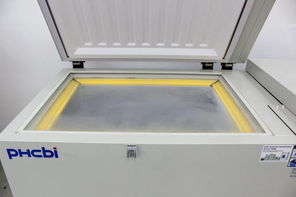 PHCbi Ultra-Low Temperature Cryogenic Freezer MDF-C2156VANC-PA