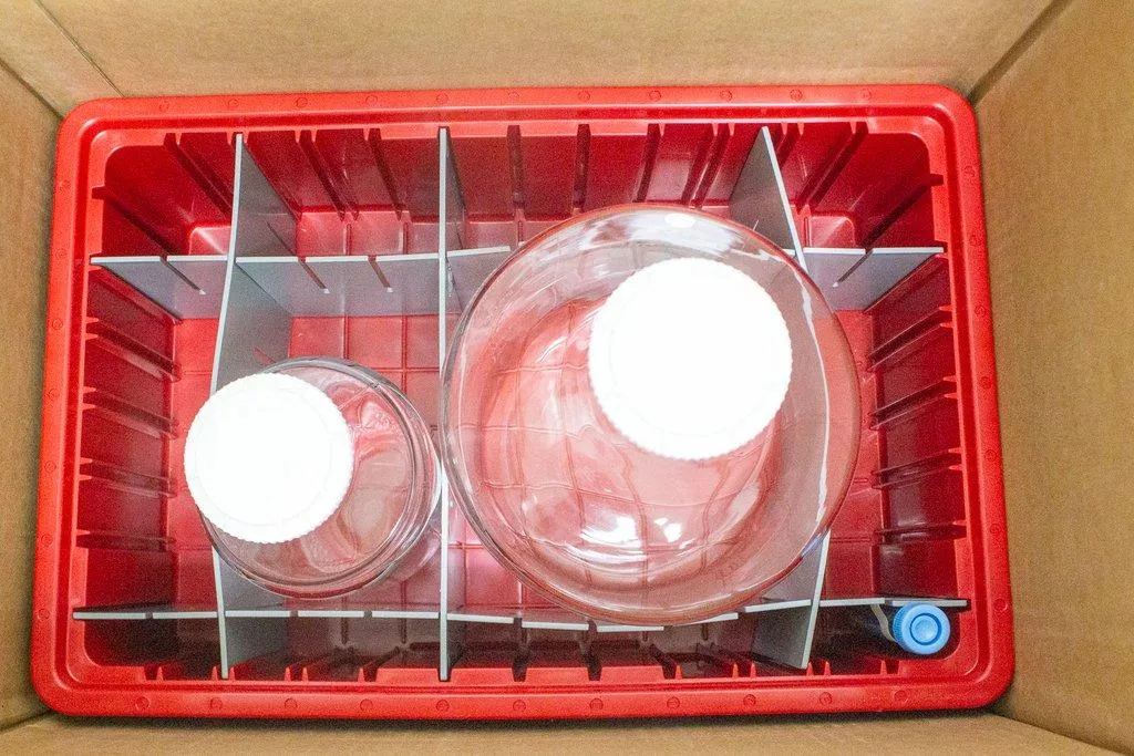 Foxx Life Sciences Vactrap G Vacuum Trap Vactrap™ G, 3L + 1L, Glass Bottles, Red Bin, GL45 Cap w/1/4" ID Tubing