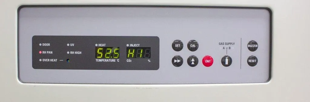 Panasonic MCO-80ICL-PA Large CO2 Incubator 30.1 cu.ft. Various Cell Culture
