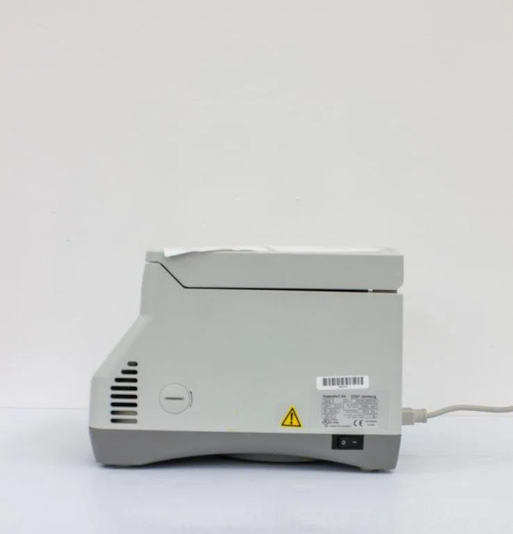 Eppendorf 5424 Benchtop Centrifuge 120V 50/60Hz VG Condition 24-Place Rotor