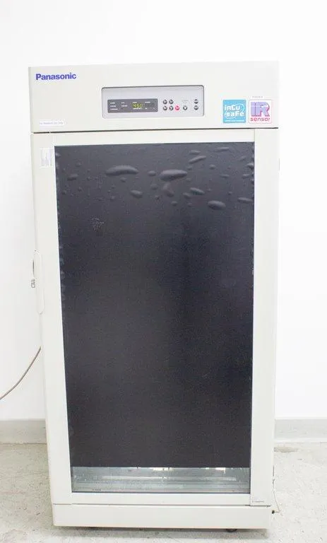 Panasonic MCO-80ICL-PA Large CO2 Incubator 30.1 cu.ft. Various Cell Culture