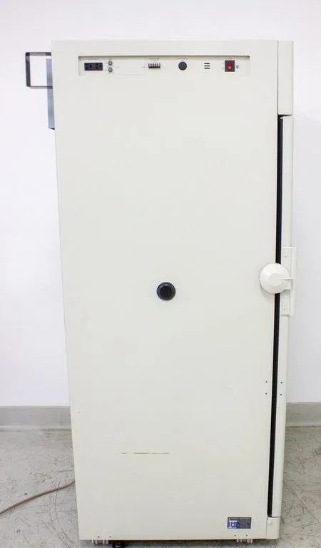 Panasonic MCO-80ICL-PA Large CO2 Incubator 30.1 cu.ft. Various Cell Culture