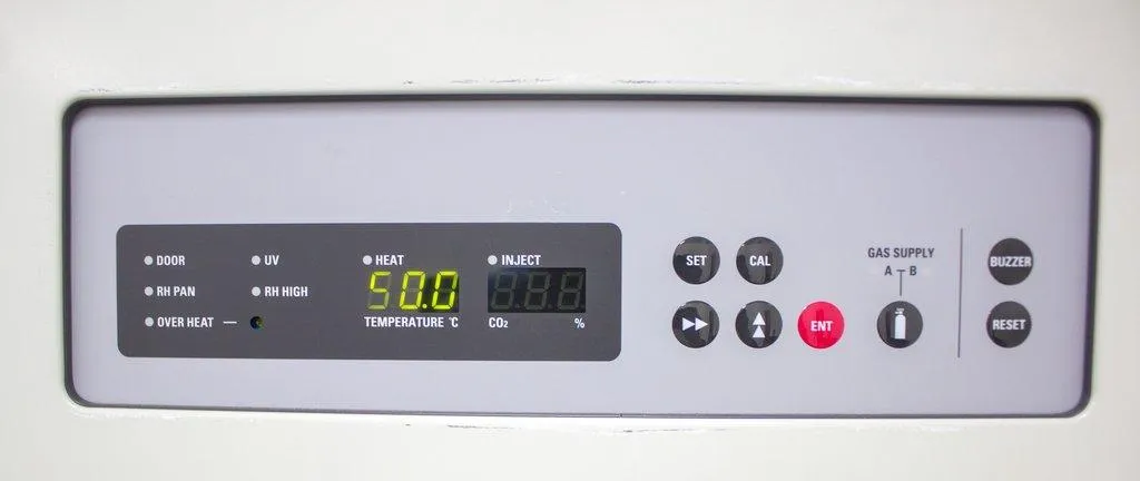 Panasonic MCO-80IC CO2 Incubator Incubator 851L Capacity 5C to 50C Temperature