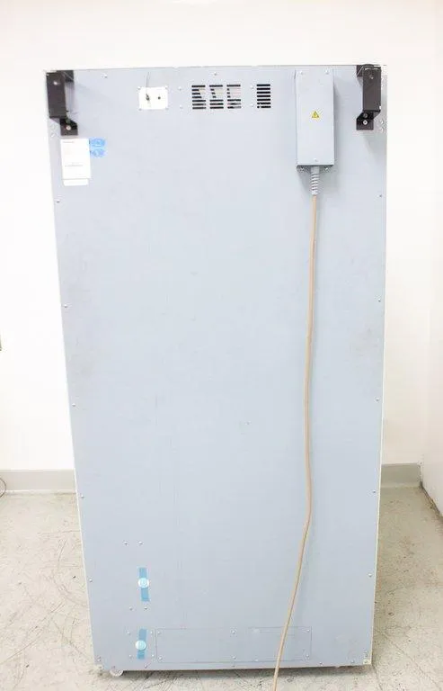Panasonic MCO-80IC CO2 Incubator Incubator 851L Capacity 5C to 50C Temperature
