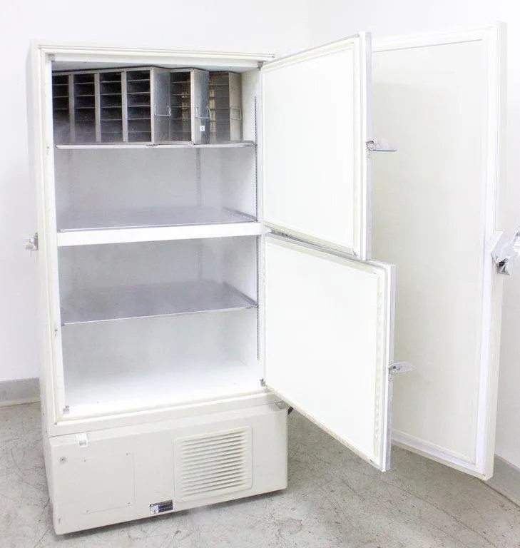 -86°C Ultra-Low Temperature Upright Freezer 25.7 cu.ft. | 728 L Panasonic MDF-U76VC-PA