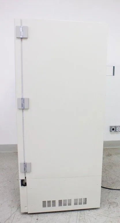 -86°C Ultra-Low Temperature Upright Freezer 25.7 cu.ft. | 728 L Panasonic MDF-U76VC-PA
