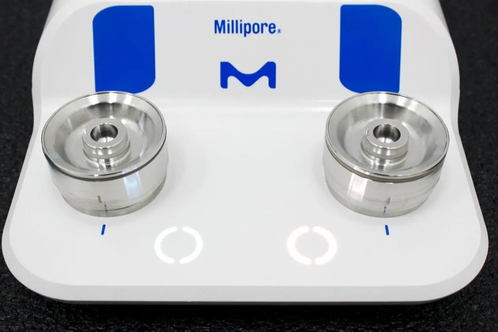 Millipore MMSYSTMM1 Milliflex Oasis Filtration Pump 120V 50/60Hz Excellent Cond