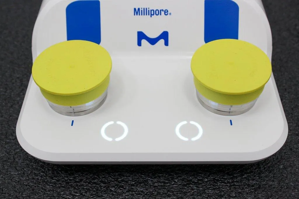 Millipore MMSYSTMM1 Milliflex Oasis Filtration Pump 120V 50/60Hz Excellent Cond