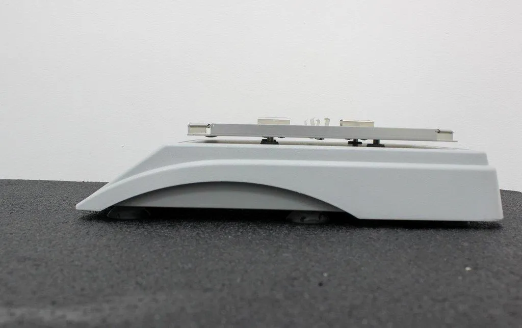 VWR Micro Plate Shaker 12620-926 Analytical Assay Analyzer, 120V, 50/60Hz