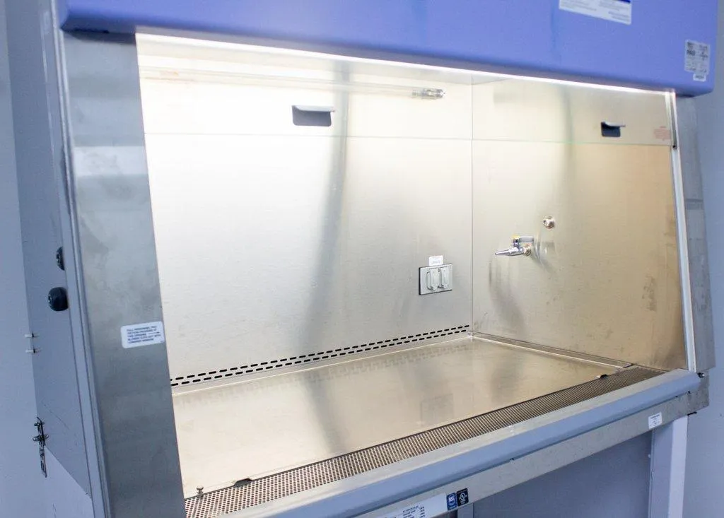Panasonic MHE-N400A2-PA Biological Safety Cabinet