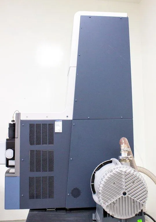 Waters Xevo G2-XS TOF Mass Spectrometer 220V 50Hz/60Hz w/Vacuum Pump