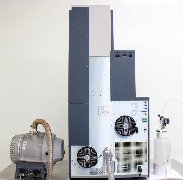 Waters Xevo G2-XS TOF Mass Spectrometer 220V 50Hz/60Hz w/Vacuum Pump