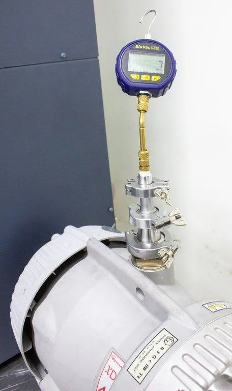 Waters Xevo G2-XS TOF Mass Spectrometer 220V 50Hz/60Hz w/Vacuum Pump