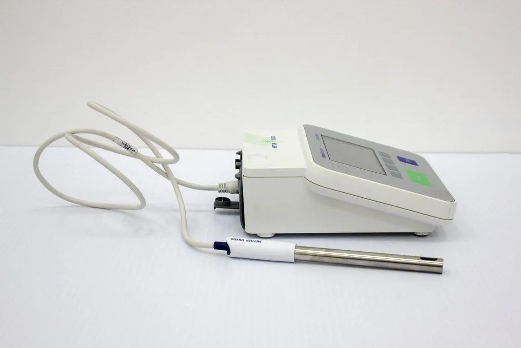Mettler-Toledo Seven Compact S230 Laboratory pH Meter